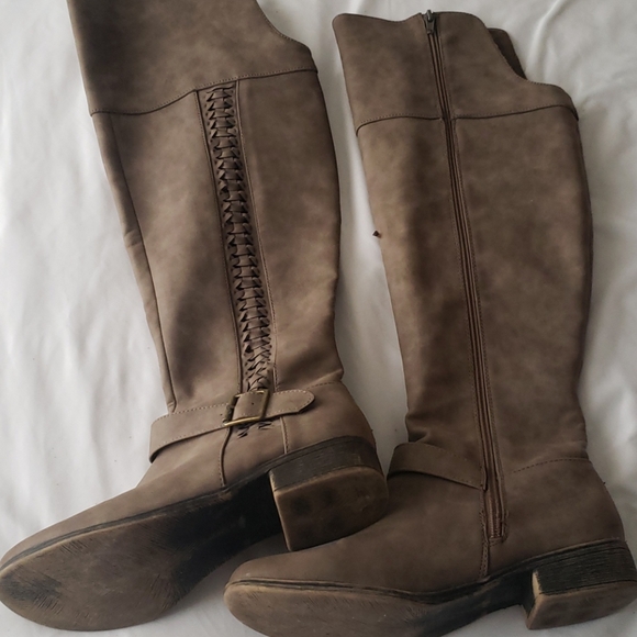 Over the knee Boot - Picture 4 of 5